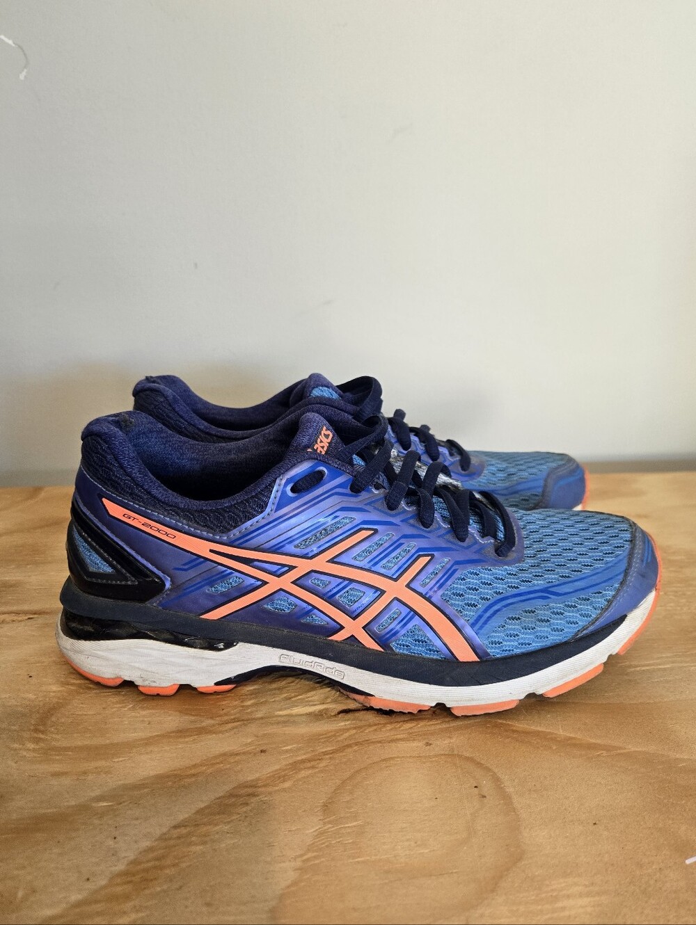 Asics GT 2000 5 T757N Blue Orange Running Shoes Women's size 8
